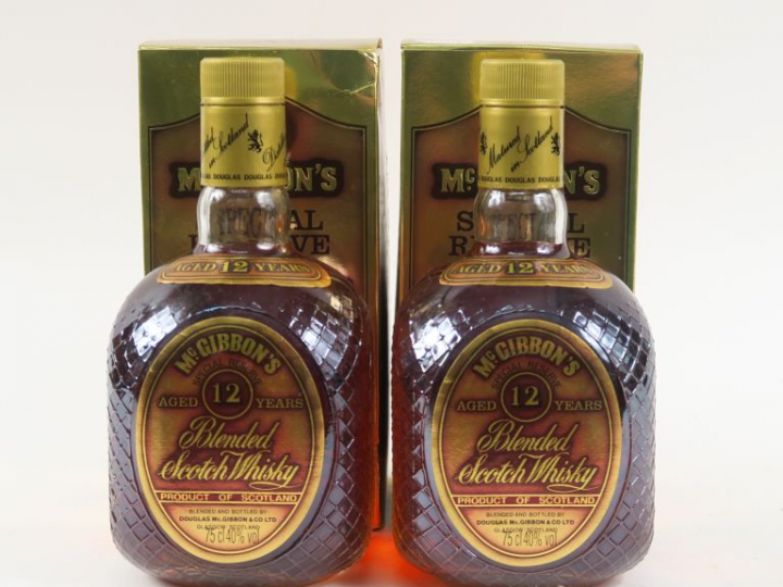 2 BOUTEILLES WHISKY SCOTCH 'SPECIAL RESERVE' 12 ANS MAC GIBBON'S - COF
