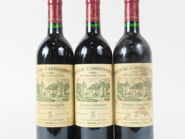 3 BOUTEILLES CHÂTEAU CARBONNIEUX GCC GRAVES - 1989 - 2 ELT