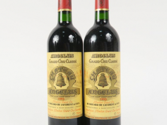 Vente aux enchères 2 BOUTEILLES CHÂTEAU L'ANGELUS GCC ST EMILION - 1995