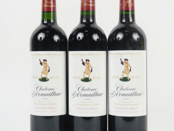 3 BOUTEILLES CHÂTEAU D'ARMAILHAC GCC PAUILLAC - 2006 - CBO