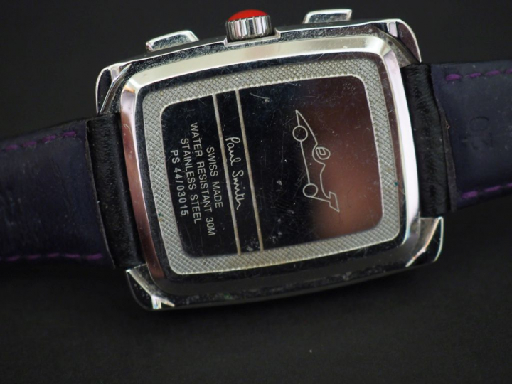 Paul SMITH Montre bracelet, boitier en acier.  Cadran rectangulaire à 