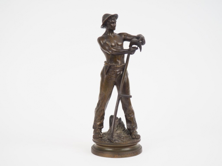 GAUDEZ. "le faucheur" Sculpture en bronze à patine brune Signée H. 32 