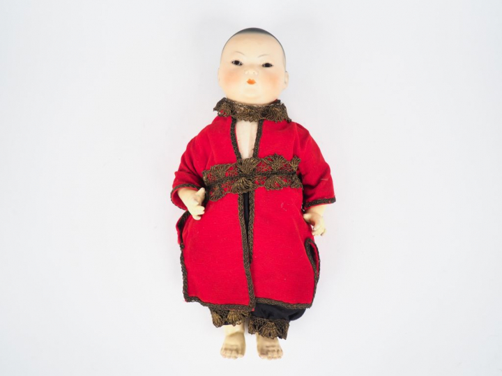 Bébé de caractère asiatique de marque KESTNER, corps composition 5 piè