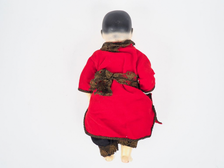 Bébé de caractère asiatique de marque KESTNER, corps composition 5 piè