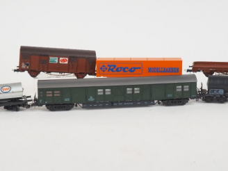 Vente aux enchères ROCO HO lot de wagons de marchandises HO 5 pièces sans boite on y join
