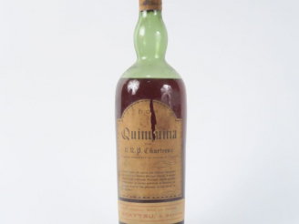 Vente aux enchères 1 VIEILLE BOUTEILLE QUINQUINA DES R.R.P. CHARTREUX - CAPS CIRE/ELA