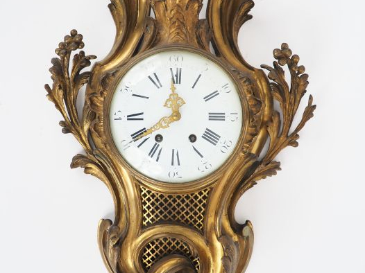 Grand cartel d'applique de style Louis XV en bronze doré. Dim. 77 x 40