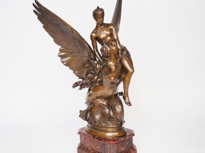 Denis PUECH.  "la sirène".  Sculpture en bronze à patine brune sur un 