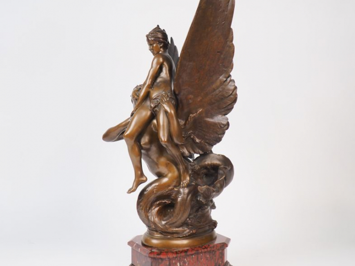 Denis PUECH.  "la sirène".  Sculpture en bronze à patine brune sur un 