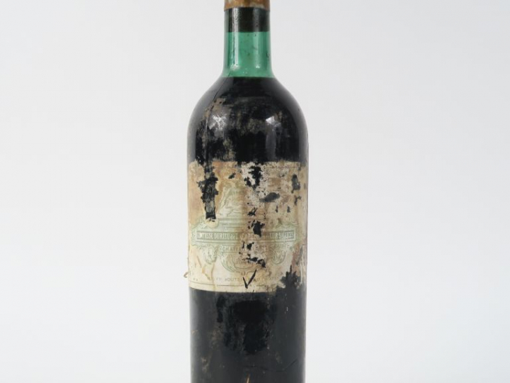 1 BOUTEILLE CHÂTEAU FILHOT SAUTERNES - 1943 - LB/ETIQUETTE AU DOS AB