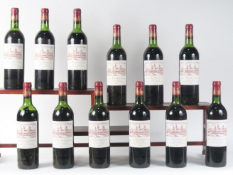 Vente aux enchères 12 BOUTEILLES CHÂTEAU COS D'ESTOURNEL GCC ST ESTEPHE - 1976 - CBO - 1 