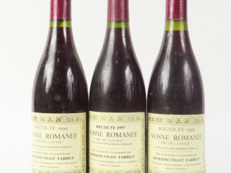 Vente aux enchères 3 BOUTEILLES VOSNE ROMANÉE 'PRE DE LA FOLIE' DOMAINE FABRICE VIGOT - 1