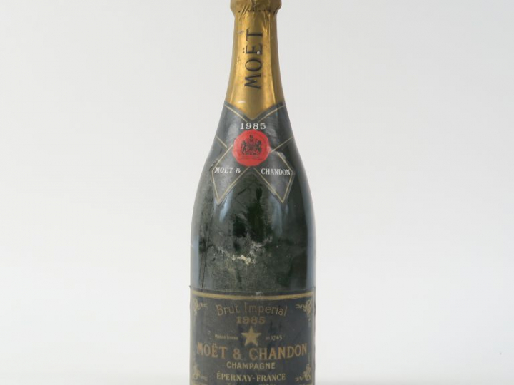 1 BOUTEILLE CHAMPAGNE MÖET   CHANDON 'BRUT IMPERIAL' - 1985 - BS