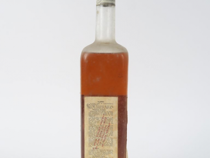 1 VIEILLE BOUTEILLE RHUM ST JAMES 47° - BS