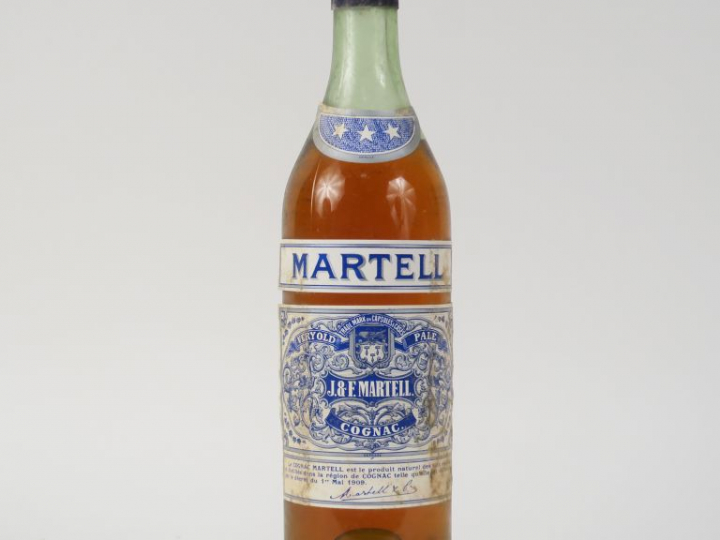 1 VIEILLE BOUTEILLE COGNAC MARTELL *** - CAPS ETAIN/PAPIER DE SOIE AB