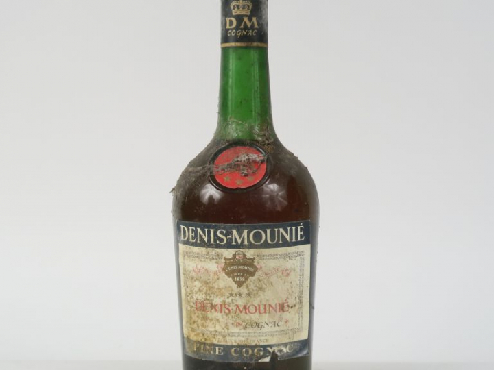 1 VIEILLE BOUTEILLE COGNAC DENIS MOUNIE - BS