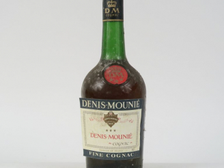 Vente aux enchères 1 VIEILLE BOUTEILLE COGNAC DENIS MOUNIE - BS