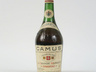 Vente aux enchères 1 VIEILLE BOUTEILLE COGNAC CAMUS 'LA GRANDE MARQUE' CELEBRATION