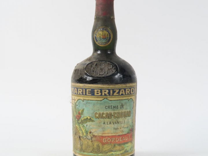 1 VIEILLE BOUTEILLE CREME DE CACAO CHOUAO A LA VANILE MARIE BRIZARD - 