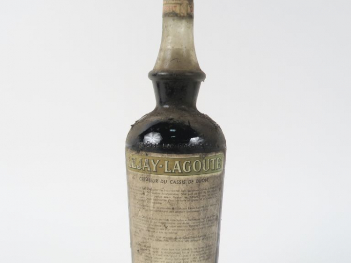 1 VIEILLE BOUTEILLE GRANDE CREME DE CASSIS LEJAY LAGOUTE - BS/CAPS ETA
