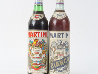 Vente aux enchères 2 BOUTEILLES (93 CL) MARTINI :  1 ROUGE - 1 BLANC