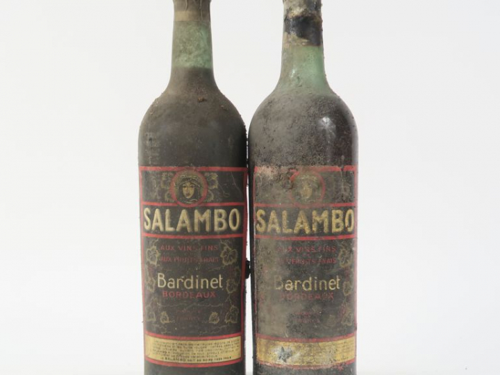 2 VIEILLES BOUTEILLES SALAMBO BARDINET - BS/CAPS ETAIN