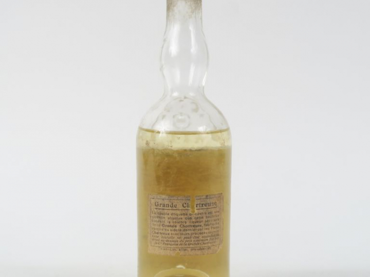 1 BOUTEILLE (25 CL) CHARTREUSE JAUNE PÉRIODE 1936-1941