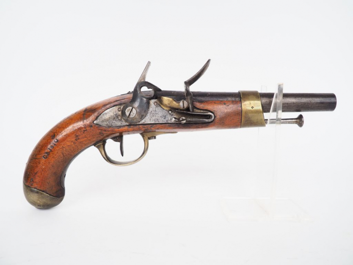 Pistolet à silex de cavalerie modèle An XIII queue de culasse marquée 