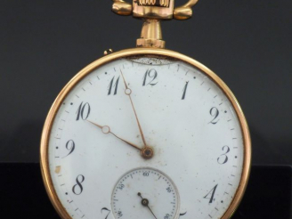 Vente aux enchères Montre de gousset en or jaune 750. Cadran à chiffres arabes pour les h