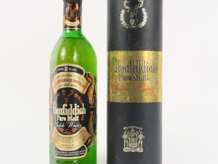 1 BOUTEILLE WHISKY GLENFIDDICH '8 ANS' 43° - COFFRET