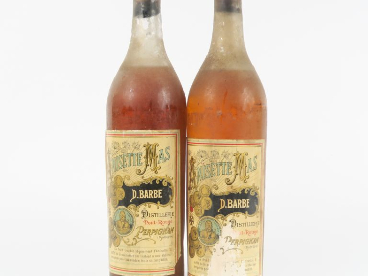 2 VIEILLES BOUTEILLES ANISETTE MAS D. BARBE PERPIGNAN - BS/1 EA