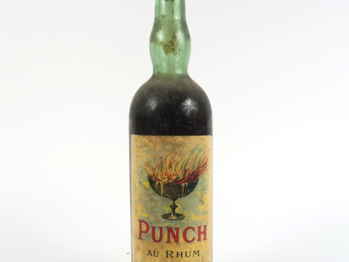 1 VIEILLE BOUTEILLE PUNCH AU RHUM