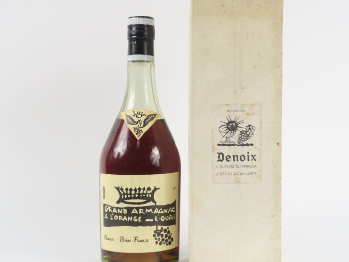 1 VIEILLE BOUTEILLE LIQUEUR GRAND ARMAGNAC A L'ORANGE 38° - COFFRET