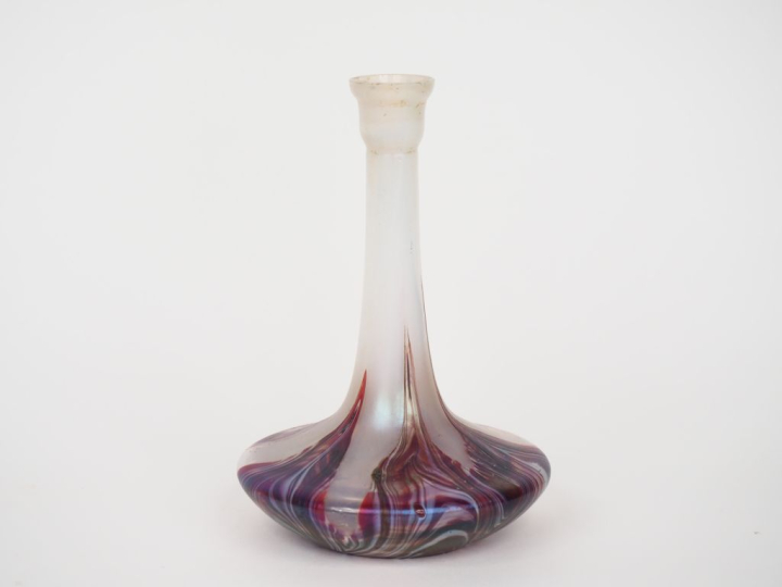 Soliflore Art Nouveau en verre mêlé polychrome avec irisations, col re
