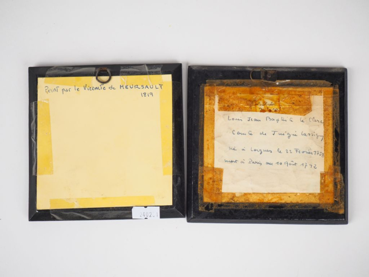 Miniature XIXème, "colombes se rafraichissant". Porte une inscription 