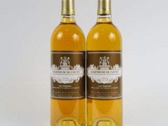 Vente aux enchères 2 BOUTEILLES CHARTREUSE DE COUTET SAUTERNES - 1996