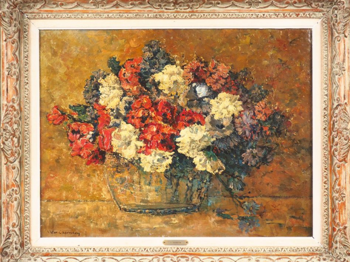 Victor CHARRETON.  "corbeille de fleurs".  Huile sur toile, signée en 