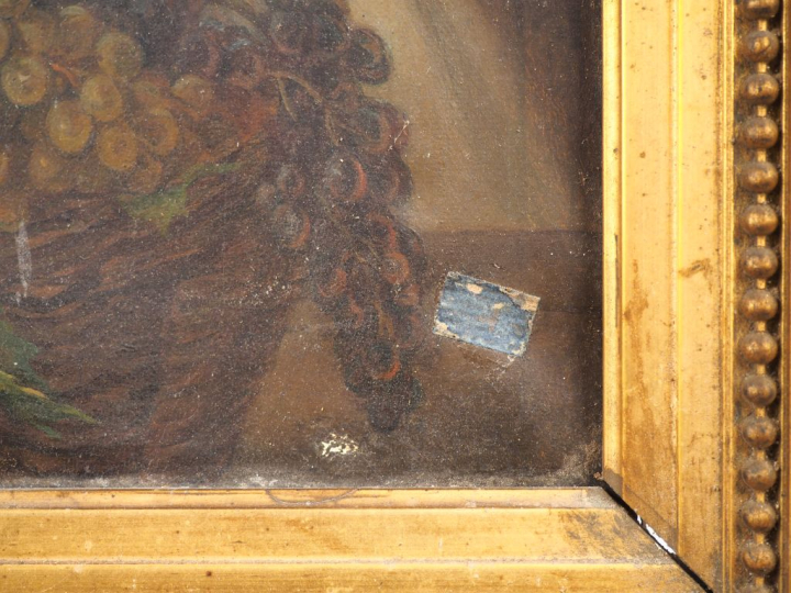 Ecole française XIXème. "Jeune servante au panier de fruits". Huile su