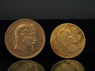 Vente aux enchères Ensemble comprenant :  - une pièce de 20 Francs or, 1866-A - une pièce