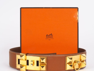 Vente aux enchères HERMES, Paris Ceinture "Collier de chien" en cuir marron.  Garniture e