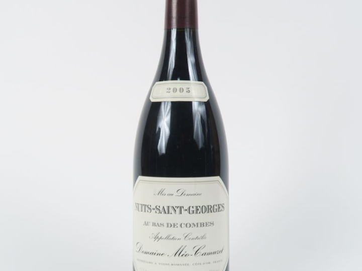 1 BOUTEILLE NUITS ST GEORGES 'AU BAS DES COMBES' DOMAINE MEO CAMUZET -