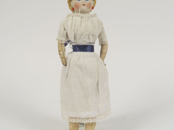 	Poupée tête buste en biscuit de fabrication allemande 1880 (accidenté