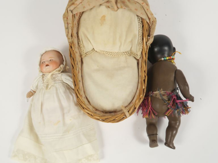 	Lot de 2 petits bébés têtes pleines dont : bébé de couleur Heubach 39