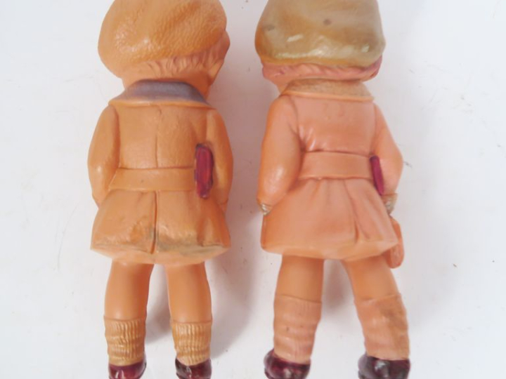 Lot de poupées de petite taille en celluloïd comprenant Jeanne d'Arc u