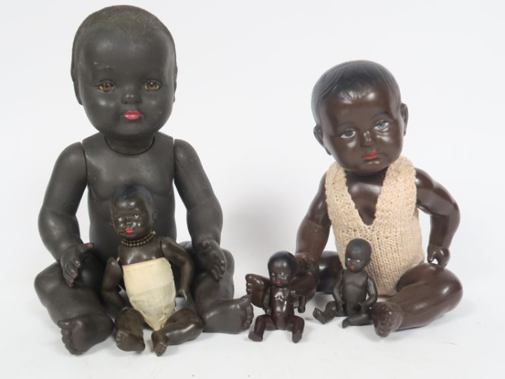 	Dans une boîte Petit Collin récent, lot de bébés celluloïd des années