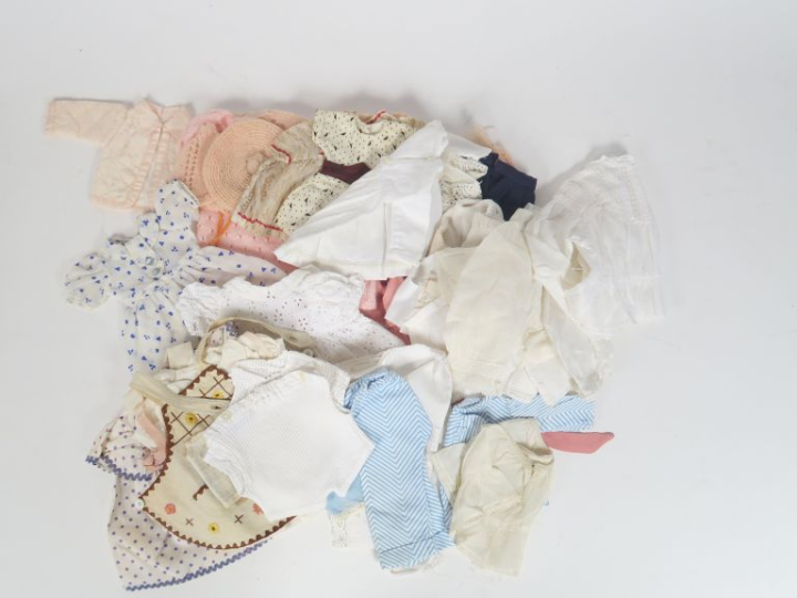 Lot de vêtements anciens pour poupées 1920/40 ensemble en bel état d’u