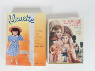 Vente aux enchères 	Lot de documentation sur les poupées comprenant le livre Coleman et l