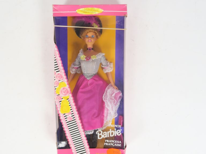 Barbie française costume Trench, concours des années 2000/1996, boite 