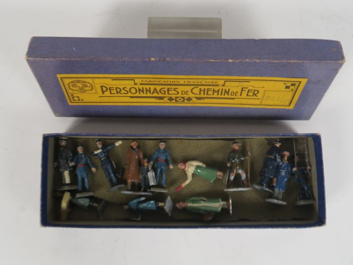CBG boîte de personnages de chemin de fer référence 861E contenant per