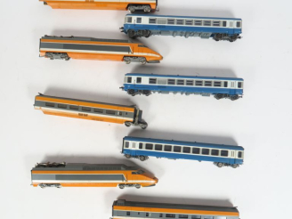 Vente aux enchères 	Lot de matériel roulant en H0 de marque Jouef : autorail 3 éléments B